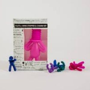 Fabfitfun NIB cute wine stopper and charms
